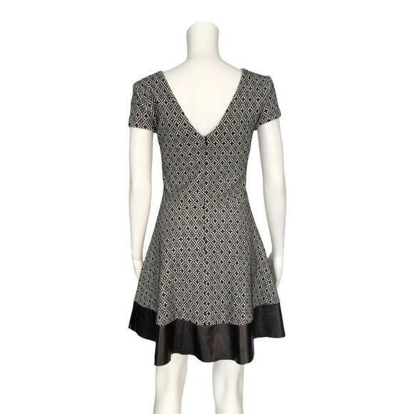 Parker Leather Trim Fit & Flare Stretch Mini Dress Cap Sleeve Black /Cream XS - Picture 4 of 16